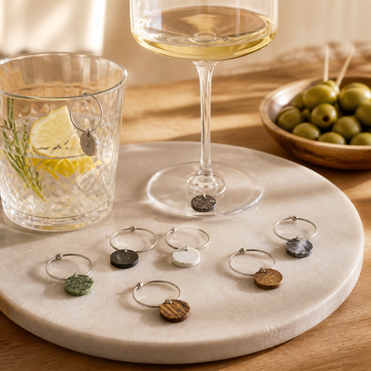 Glasmarkers voor de thuisbar · Housewarming voor een vriend